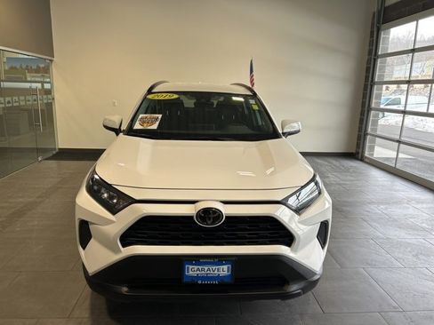 Used 2019 Toyota RAV4 LE image 19