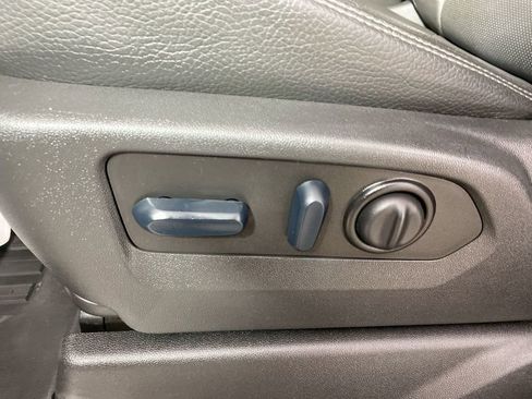 Used 2023 GMC Sierra 2500 Denali w/ Denali Ultimate Package image 12