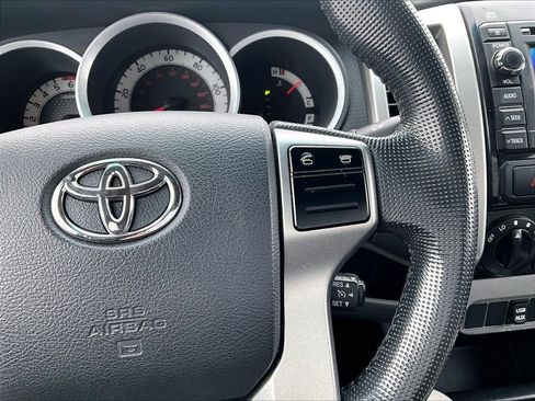 Used 2013 Toyota Tacoma 4x4 Double Cab w/ SR5 Pkg image 18