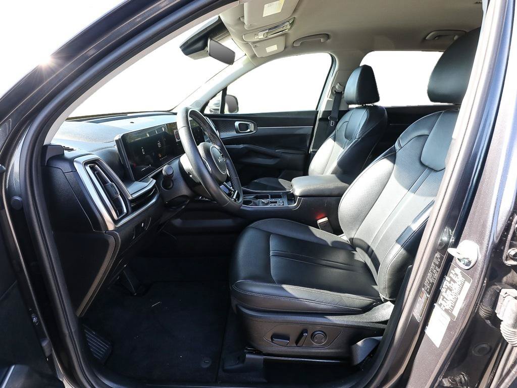 Used 2024 Kia Sorento S AWD/4WD image 7