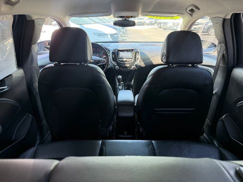 Used 2018 Chevrolet Cruze Premier FWD image 19