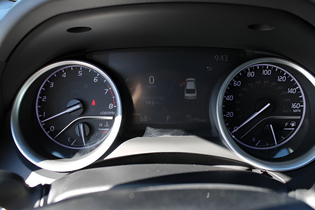 Used 2022 Toyota Camry LE AWD/4WD image 11