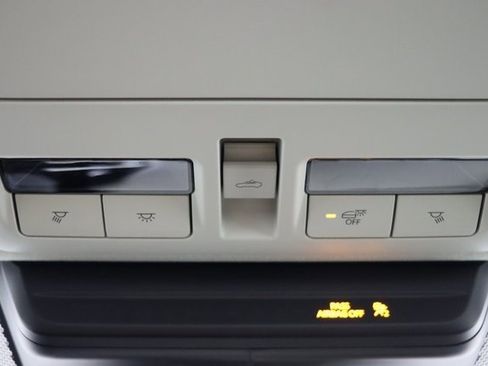 New 2025 MAZDA MAZDA3 2.5 Turbo Sedan w/Premium Plus image 44