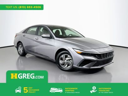 Used 2025 Hyundai Elantra SE
