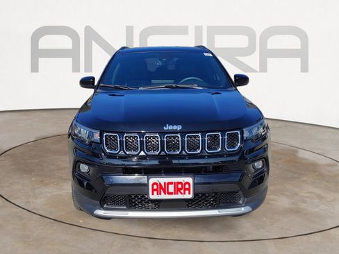 Used 2023 Jeep Compass Limited image 8