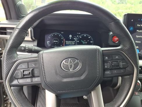 Used 2023 Toyota Tacoma TRD Off-Road w/ Technology Package RWD image 22