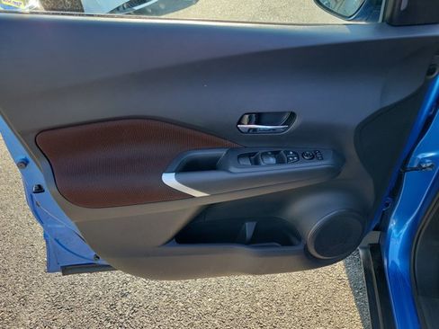 Used 2021 Nissan Kicks SR FWD image 15