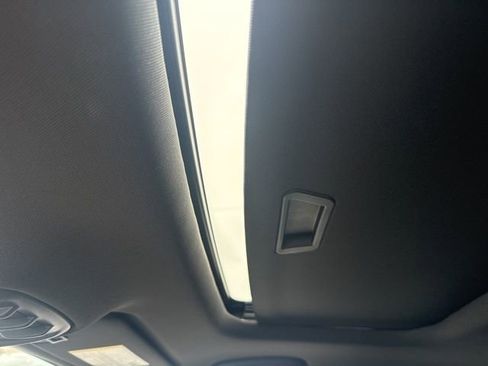 Used 2025 Buick Envista Avenir image 22