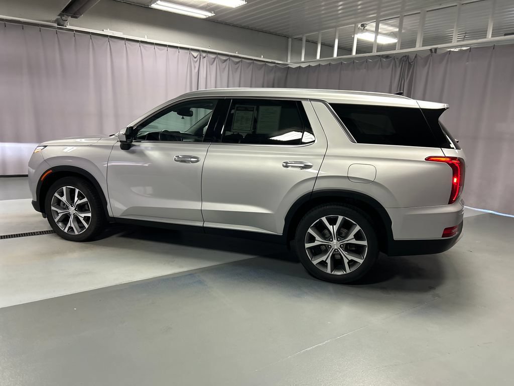 Used 2022 Hyundai Palisade SEL w/ Premium Package FWD image 4