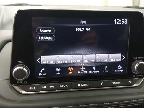 Used 2024 Nissan Rogue SV AWD/4WD image 20