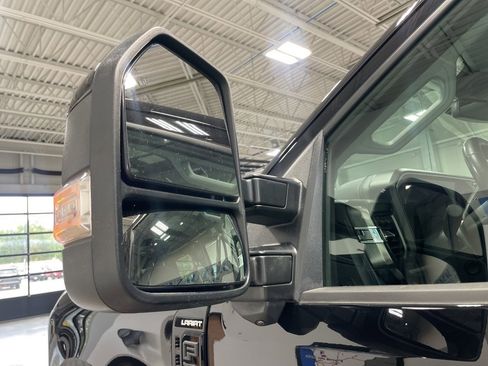 Used 2024 Ford F250 Lariat w/ Sport Appearance Package image 21