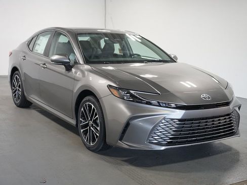 New 2026 Toyota Camry XLE image 3