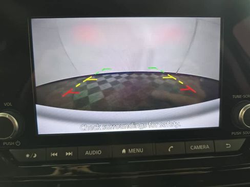 Used 2025 Nissan Pathfinder SV image 42