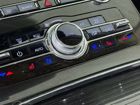 Used 2023 Lincoln Nautilus Reserve image 20