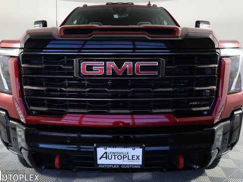 Used 2025 GMC Sierra 2500 AT4X AWD/4WD image 2