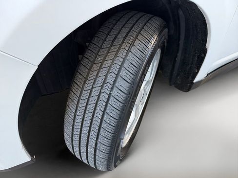 Used 2011 Nissan Versa Sedan image 10