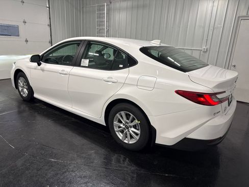 New 2026 Toyota Camry LE AWD/4WD image 2