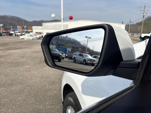 Used 2020 Chevrolet Equinox LT image 11