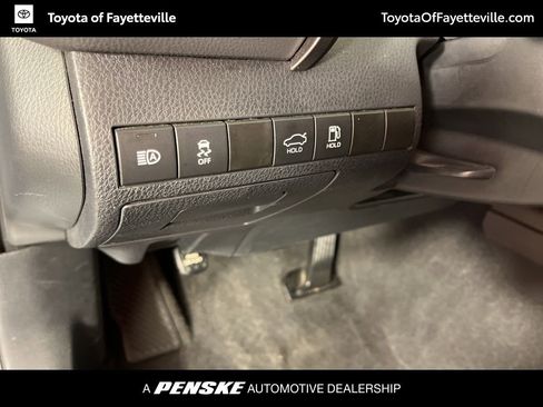 Used 2024 Toyota Camry SE image 24