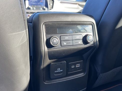 Used 2023 GMC Acadia AT4 w/ Preferred Package image 20