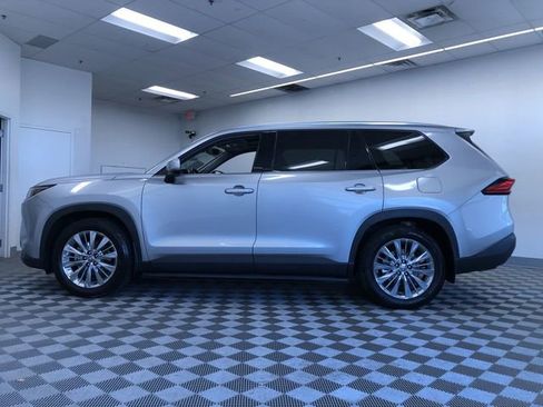 Certified 2024 Toyota Grand Highlander Platinum image 13