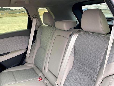 Used 2023 Nissan Rogue SV image 5