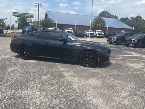 Used 2022 BMW M440i Coupe RWD image 2
