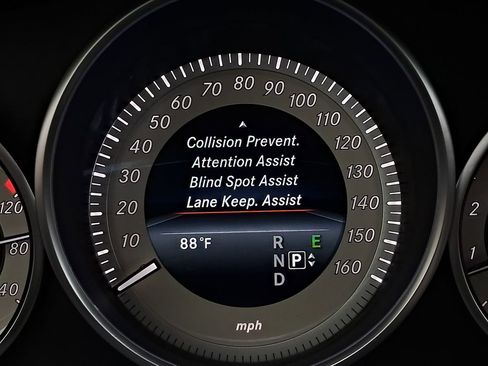 Used 2017 Mercedes-Benz E 400 4MATIC Coupe image 11