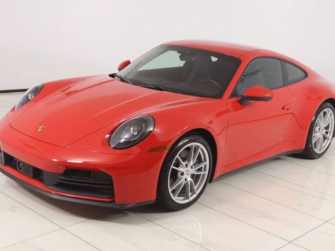 Used 2025 Porsche 911 Carrera RWD image 29