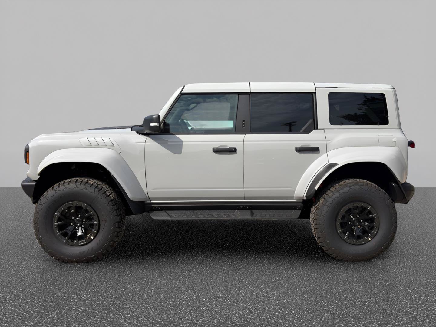 New 2026 Ford Bronco Raptor w/ Interior Carbon Fiber Pack AWD/4WD image 3