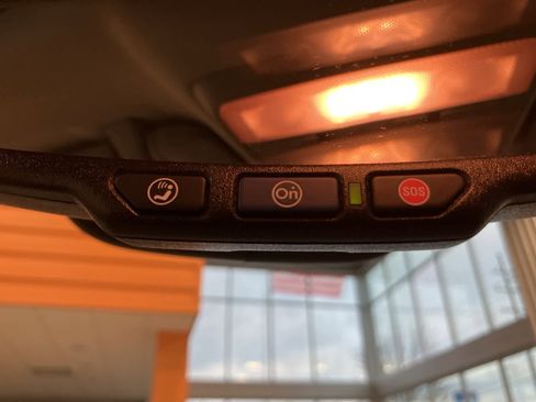 Used 2018 Chevrolet Trax LT w/ Driver Confidence Package image 20