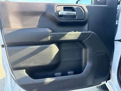 Used 2024 Chevrolet Silverado 1500 Custom Trail Boss AWD/4WD image 10