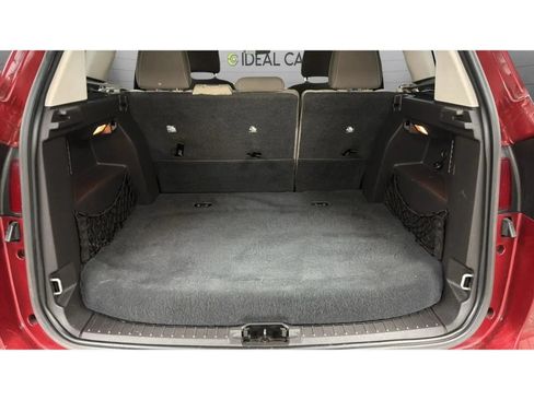 Used 2015 Ford C-MAX SE w/ Equipment Group 203A FWD image 17