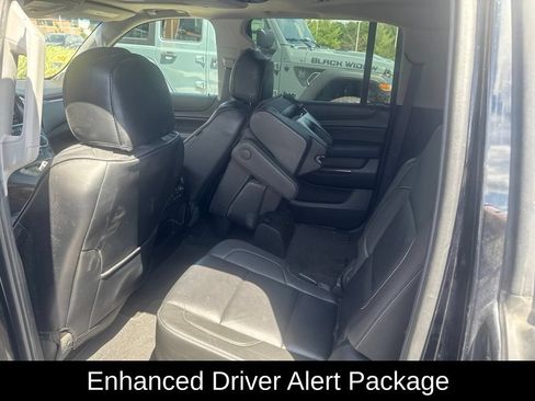 Used 2017 Chevrolet Suburban LT AWD/4WD image 6