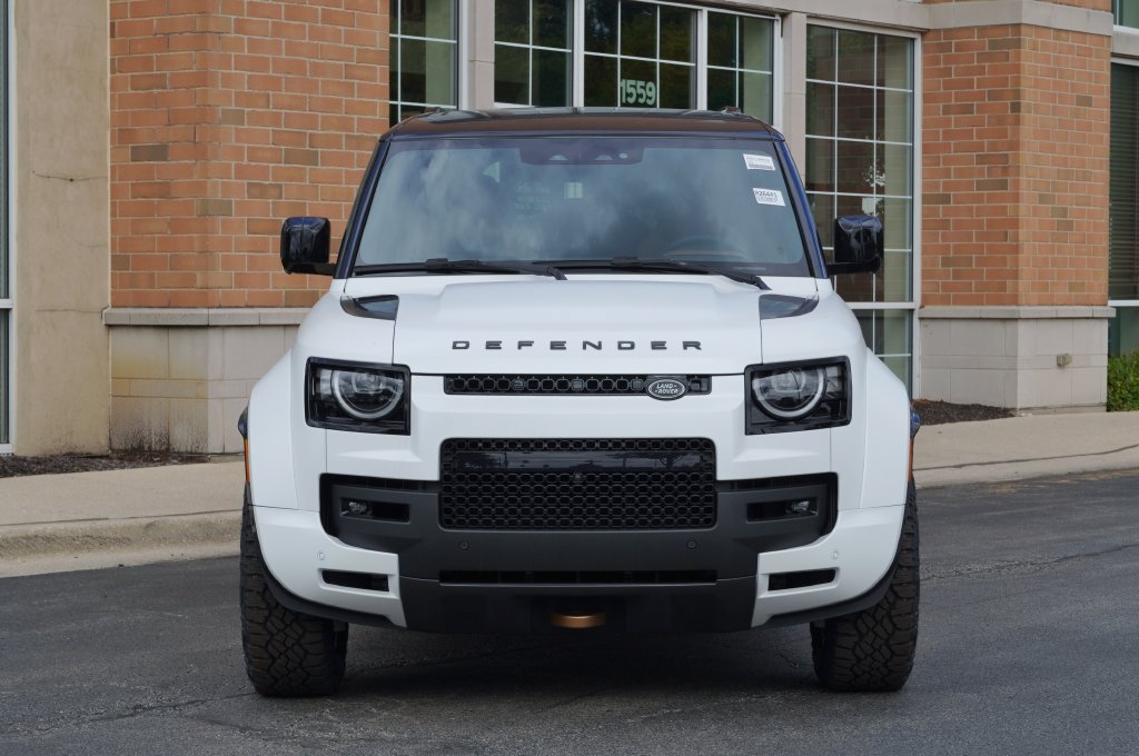 New 2026 Land Rover Defender 110 OCTA AWD/4WD image 4