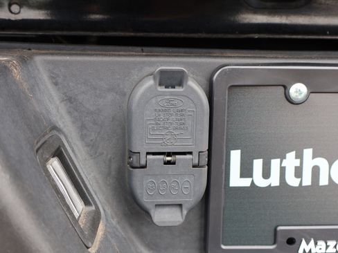 Used 2019 Ford F150 Lariat w/ Equipment Group 502A Luxury AWD/4WD image 18