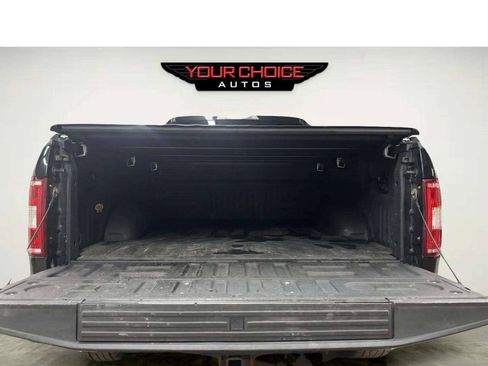 Used 2019 Ford F150 XLT w/ Equipment Group 302A Luxury AWD/4WD image 16
