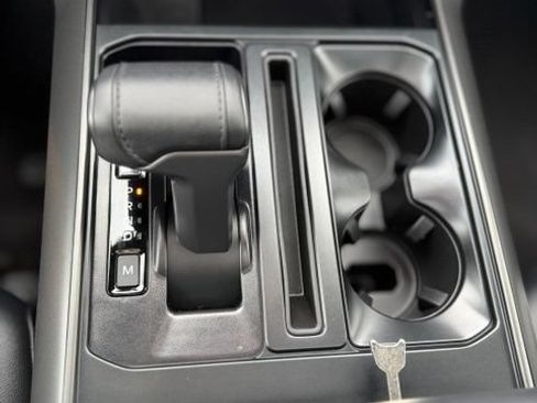Used 2025 Ford F150 Lariat AWD/4WD image 15