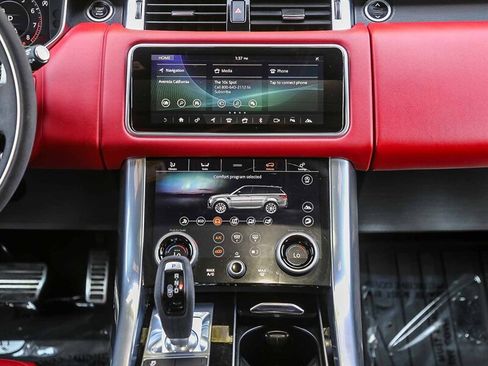 Used 2021 Land Rover Range Rover Sport HST image 18