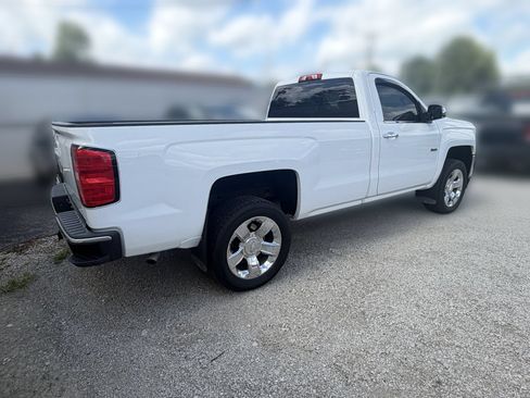 Used 2018 Chevrolet Silverado 1500 LT w/ LT Convenience Package AWD/4WD image 4