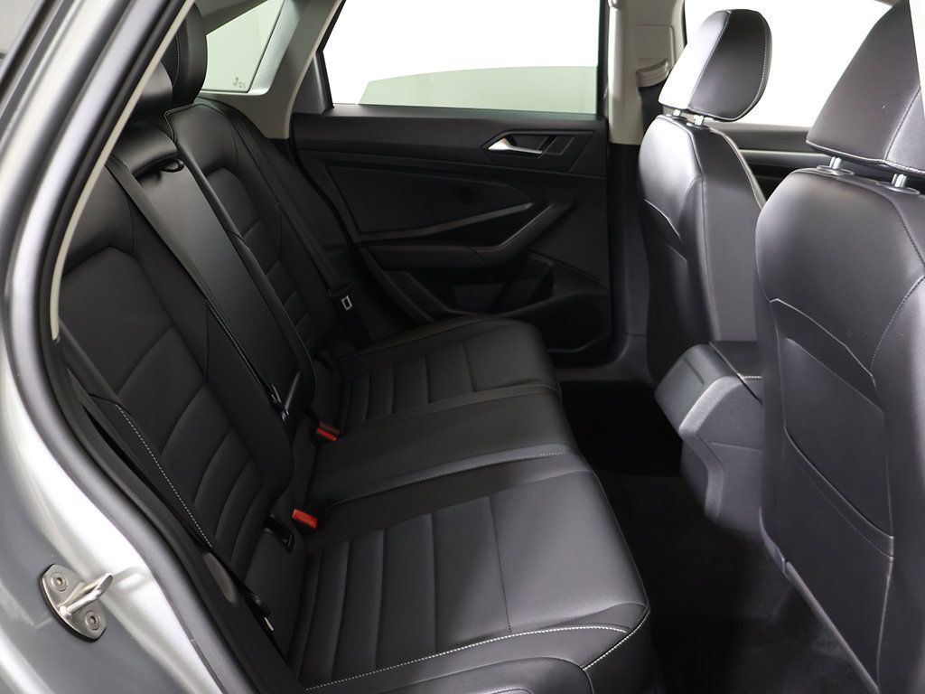 Used 2022 Volkswagen Jetta SE FWD image 36