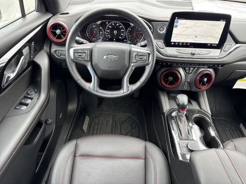 Used 2025 Chevrolet Blazer RS w/ Enhanced Convenience Package FWD image 20
