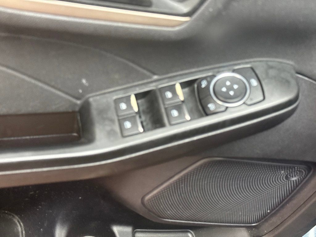 Used 2022 Ford Escape SE w/ Cold Weather Package AWD/4WD image 22