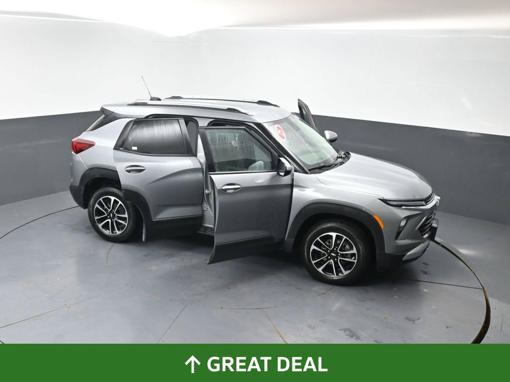 Used 2025 Chevrolet TrailBlazer LT AWD/4WD image 60