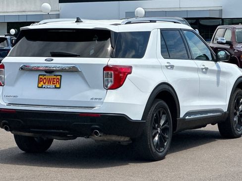 Used 2023 Ford Explorer Limited AWD/4WD image 4