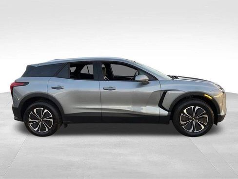 New 2025 Chevrolet Blazer EV LT w/ Super Cruise Package AWD/4WD image 6