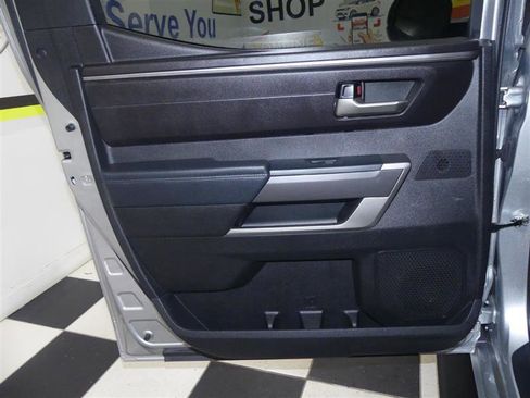 Used 2022 Toyota Tundra SR5 AWD/4WD image 24