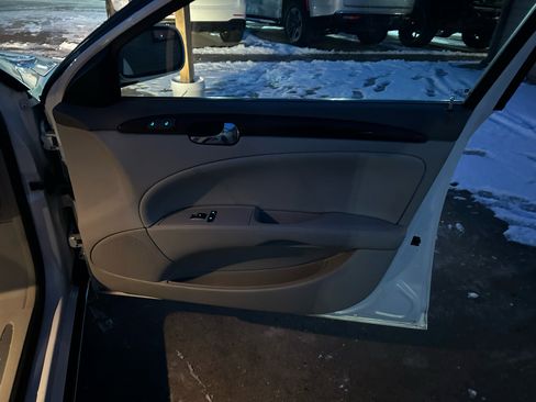 Used 2007 Buick Lucerne CXL w/ Luxury Package image 11