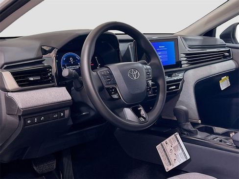 New 2026 Toyota Camry LE image 10