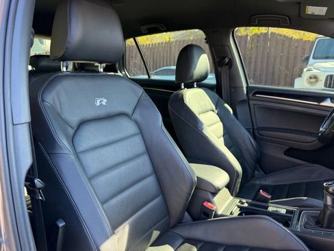 Used 2016 Volkswagen Golf R 4-Door AWD/4WD image 19